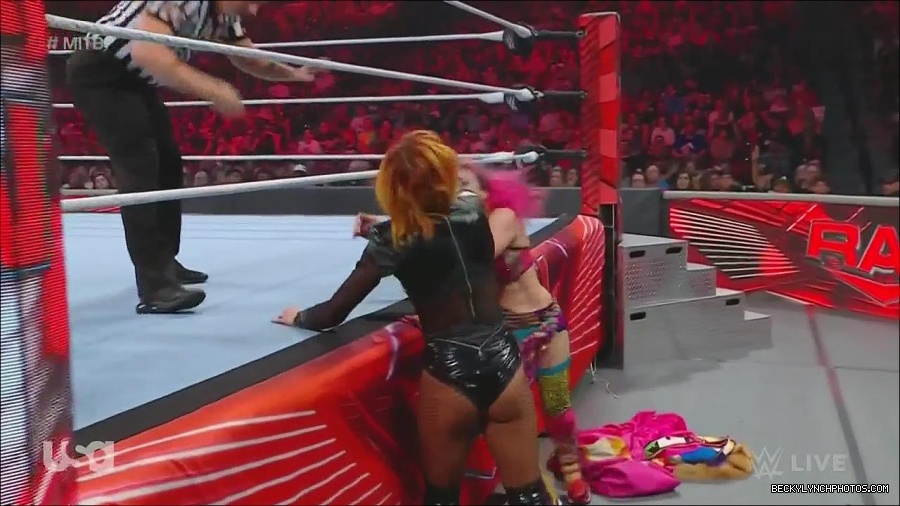 WWE_Monday_Night_Raw_2022_06_20_720p_HDTV_x264-NWCHD_mp4_007047547.jpg