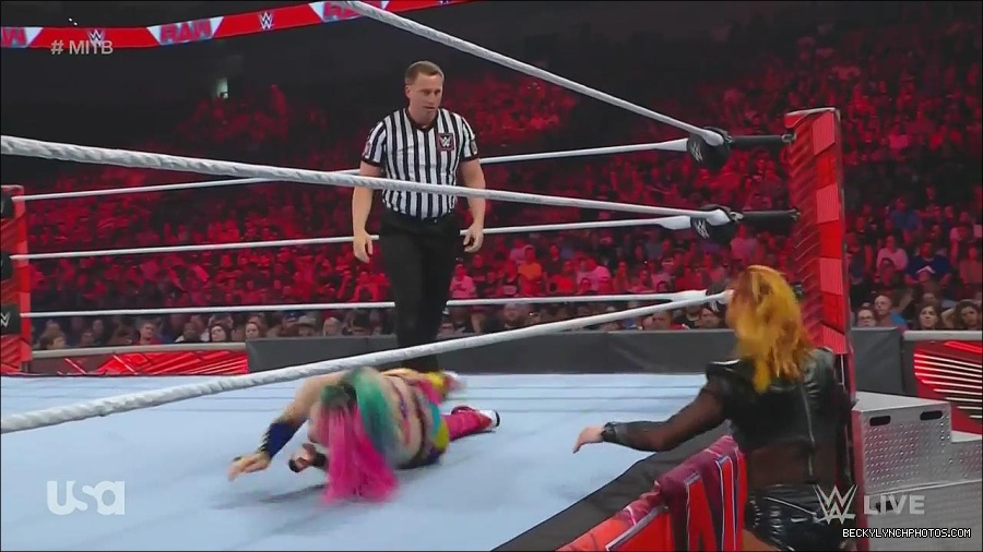 WWE_Monday_Night_Raw_2022_06_20_720p_HDTV_x264-NWCHD_mp4_007051150.jpg