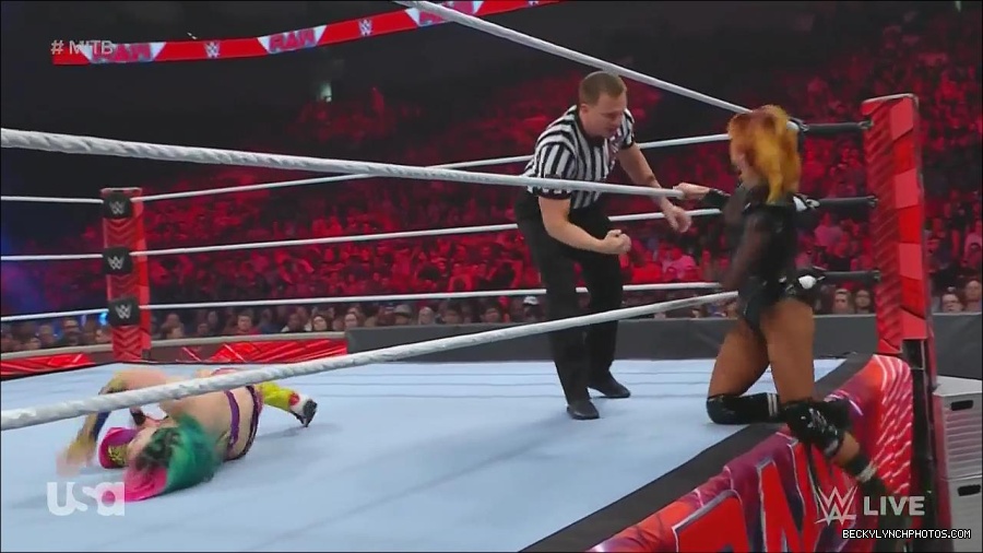 WWE_Monday_Night_Raw_2022_06_20_720p_HDTV_x264-NWCHD_mp4_007052351.jpg