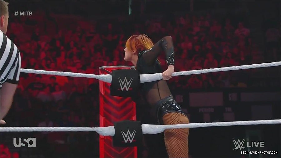 WWE_Monday_Night_Raw_2022_06_20_720p_HDTV_x264-NWCHD_mp4_007056756.jpg