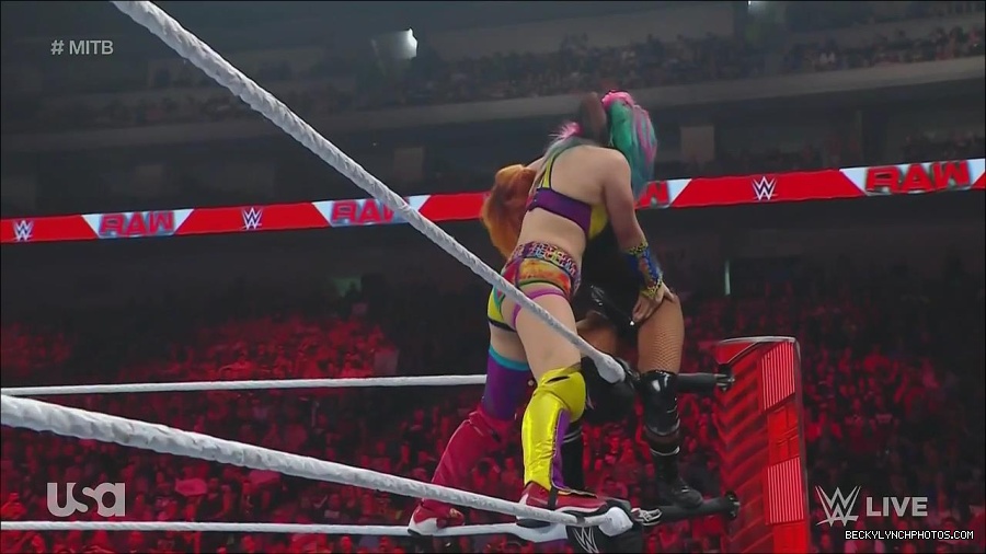 WWE_Monday_Night_Raw_2022_06_20_720p_HDTV_x264-NWCHD_mp4_007074774.jpg
