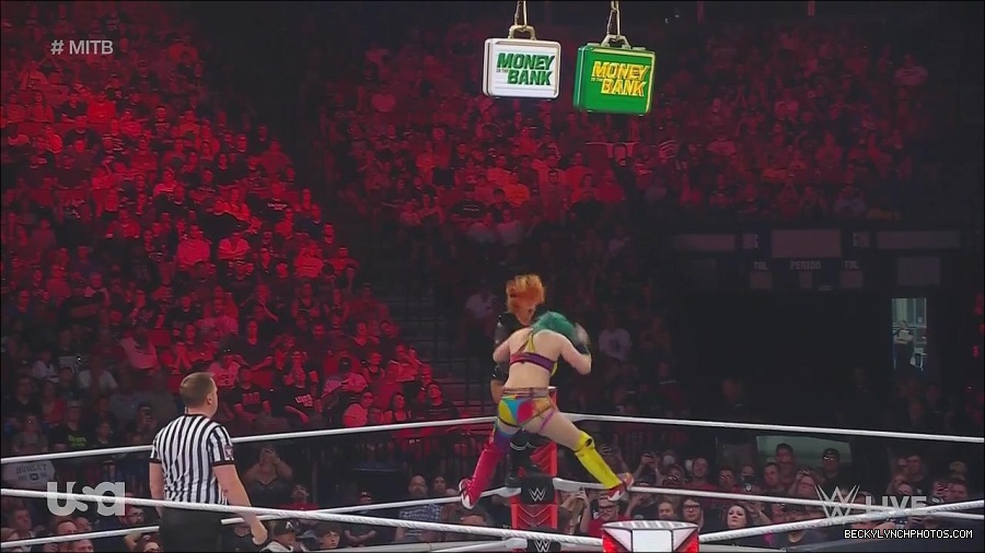 WWE_Monday_Night_Raw_2022_06_20_720p_HDTV_x264-NWCHD_mp4_007078778.jpg