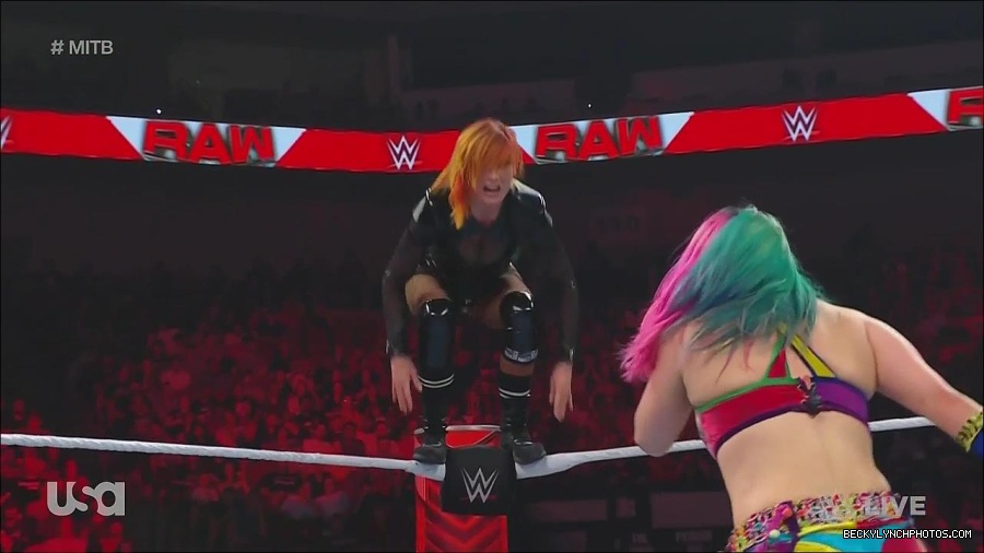 WWE_Monday_Night_Raw_2022_06_20_720p_HDTV_x264-NWCHD_mp4_007083583.jpg