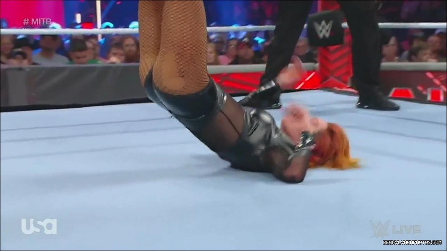 WWE_Monday_Night_Raw_2022_06_20_720p_HDTV_x264-NWCHD_mp4_007089188.jpg