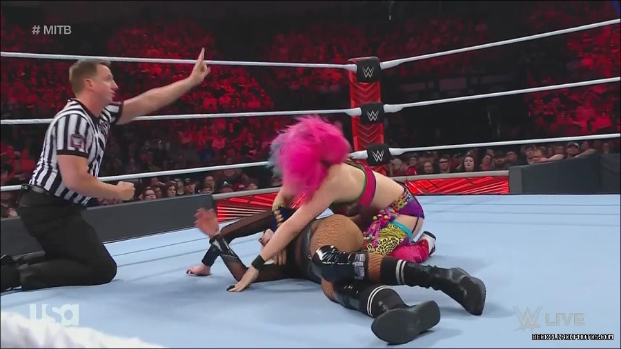WWE_Monday_Night_Raw_2022_06_20_720p_HDTV_x264-NWCHD_mp4_007093593.jpg