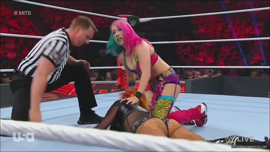 WWE_Monday_Night_Raw_2022_06_20_720p_HDTV_x264-NWCHD_mp4_007097196.jpg