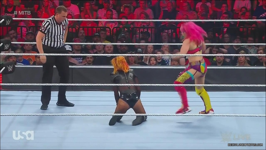 WWE_Monday_Night_Raw_2022_06_20_720p_HDTV_x264-NWCHD_mp4_007101200.jpg