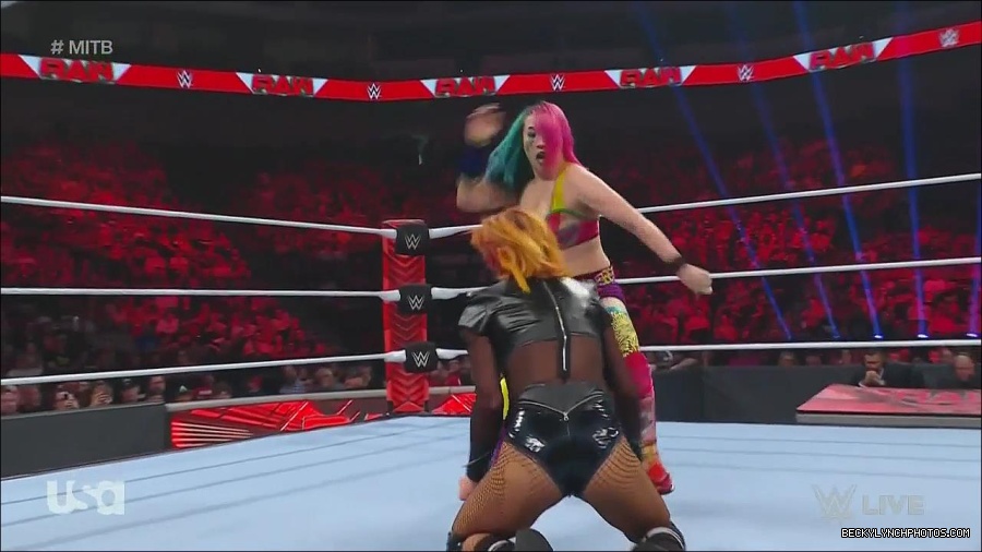 WWE_Monday_Night_Raw_2022_06_20_720p_HDTV_x264-NWCHD_mp4_007102802.jpg