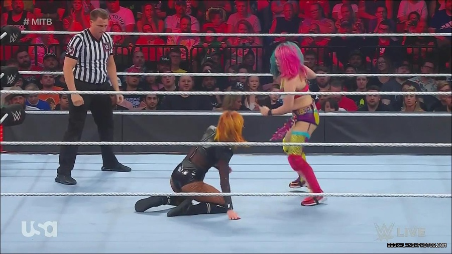 WWE_Monday_Night_Raw_2022_06_20_720p_HDTV_x264-NWCHD_mp4_007104003.jpg