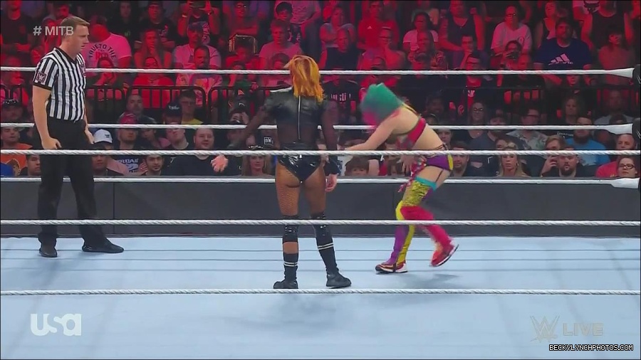 WWE_Monday_Night_Raw_2022_06_20_720p_HDTV_x264-NWCHD_mp4_007109609.jpg