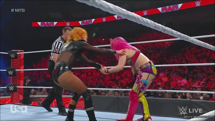 WWE_Monday_Night_Raw_2022_06_20_720p_HDTV_x264-NWCHD_mp4_007112411.jpg