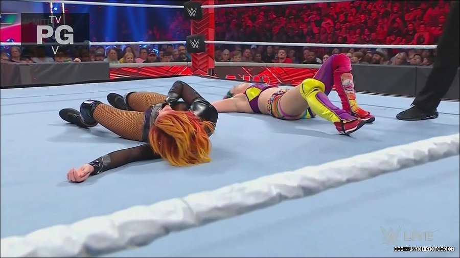 WWE_Monday_Night_Raw_2022_06_20_720p_HDTV_x264-NWCHD_mp4_007143510.jpg