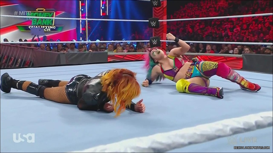 WWE_Monday_Night_Raw_2022_06_20_720p_HDTV_x264-NWCHD_mp4_007152319.jpg