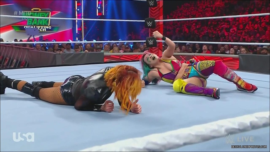 WWE_Monday_Night_Raw_2022_06_20_720p_HDTV_x264-NWCHD_mp4_007152719.jpg