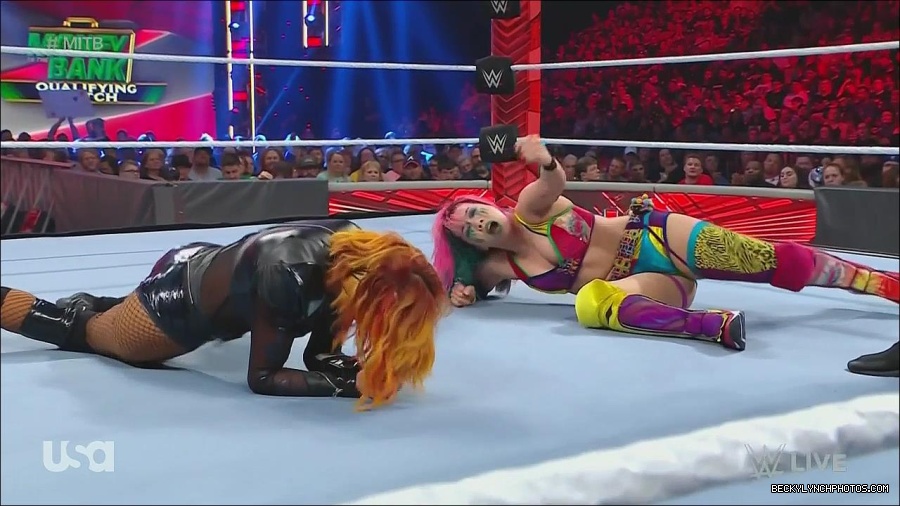 WWE_Monday_Night_Raw_2022_06_20_720p_HDTV_x264-NWCHD_mp4_007153920.jpg