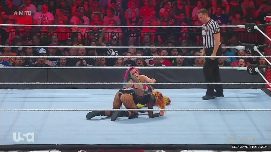 WWE_Monday_Night_Raw_2022_06_20_720p_HDTV_x264-NWCHD_mp4_007155522.jpg