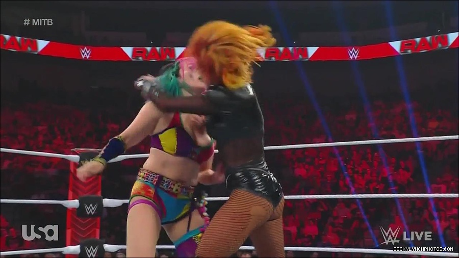 WWE_Monday_Night_Raw_2022_06_20_720p_HDTV_x264-NWCHD_mp4_007163530.jpg