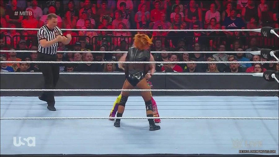 WWE_Monday_Night_Raw_2022_06_20_720p_HDTV_x264-NWCHD_mp4_007165532.jpg