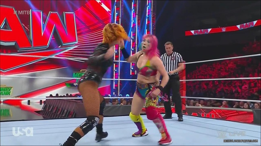 WWE_Monday_Night_Raw_2022_06_20_720p_HDTV_x264-NWCHD_mp4_007167534.jpg