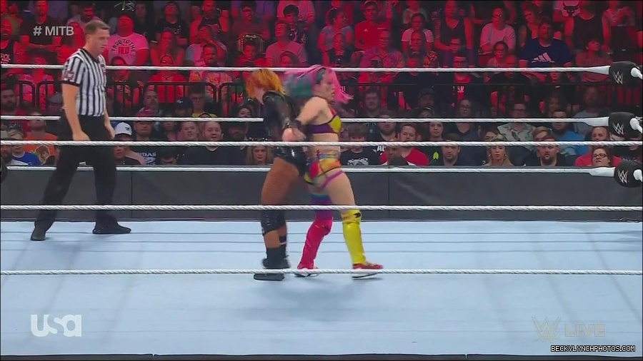 WWE_Monday_Night_Raw_2022_06_20_720p_HDTV_x264-NWCHD_mp4_007168335.jpg