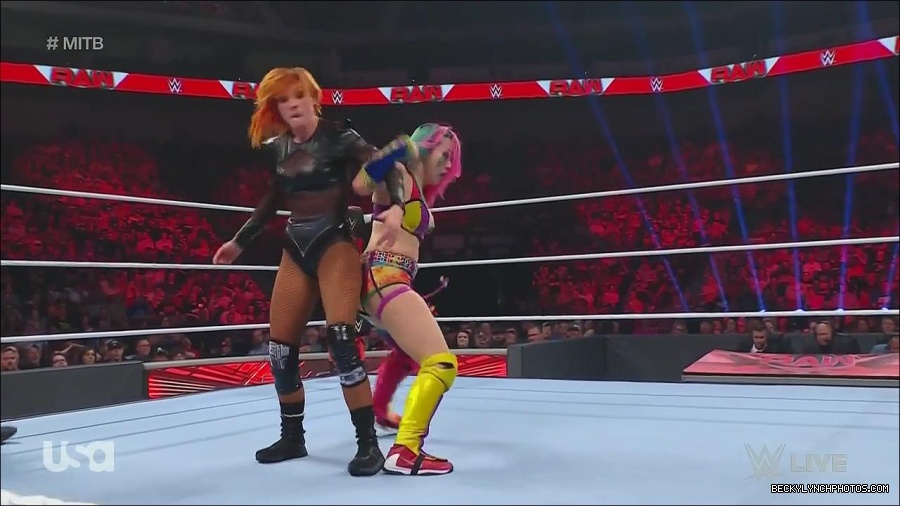 WWE_Monday_Night_Raw_2022_06_20_720p_HDTV_x264-NWCHD_mp4_007169136.jpg