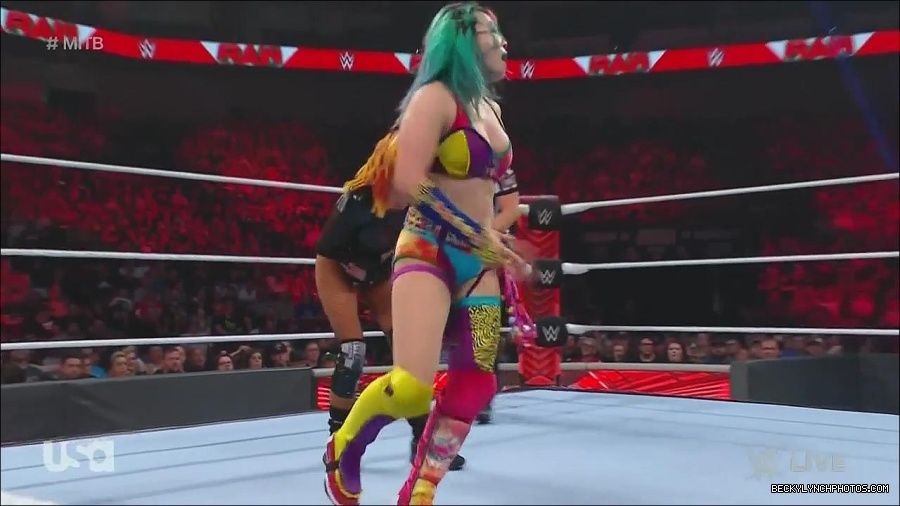 WWE_Monday_Night_Raw_2022_06_20_720p_HDTV_x264-NWCHD_mp4_007176343.jpg