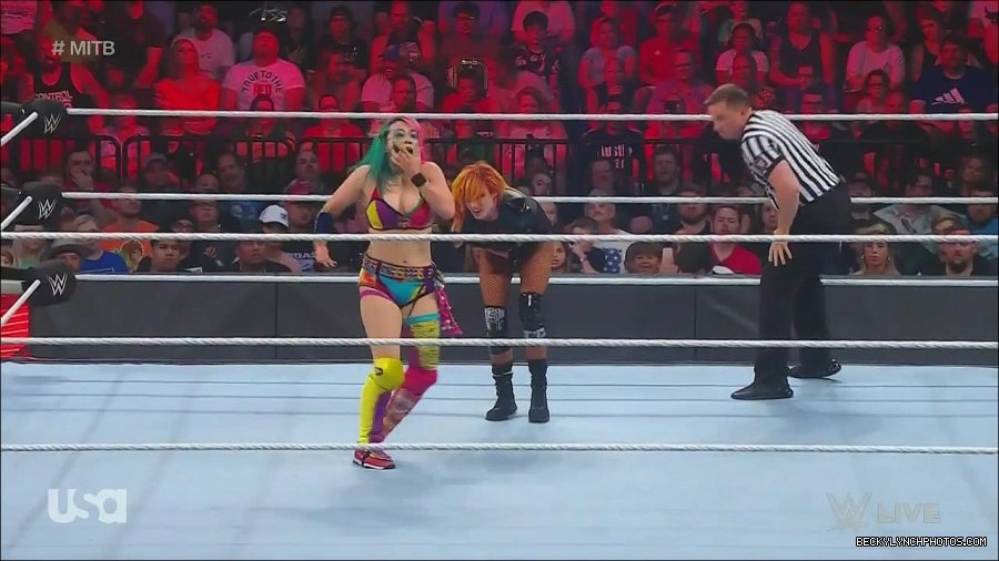 WWE_Monday_Night_Raw_2022_06_20_720p_HDTV_x264-NWCHD_mp4_007176743.jpg