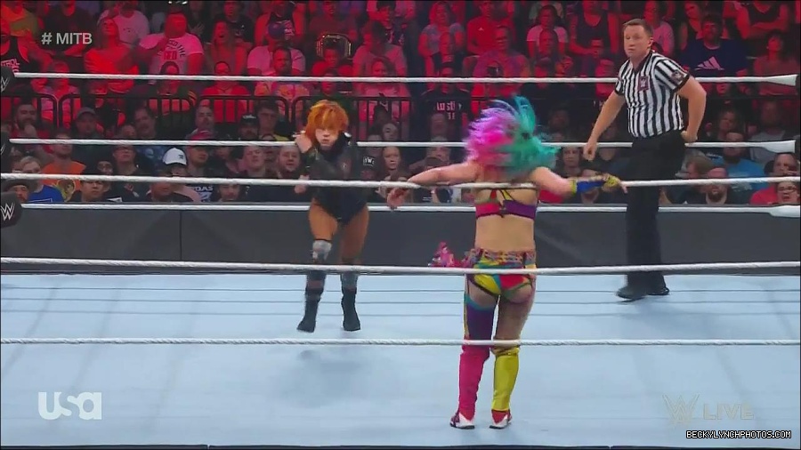 WWE_Monday_Night_Raw_2022_06_20_720p_HDTV_x264-NWCHD_mp4_007178745.jpg