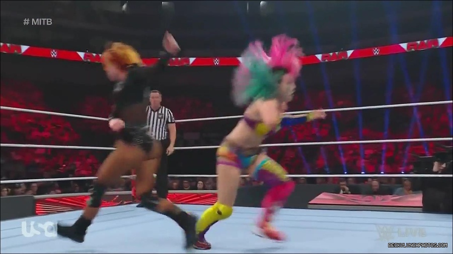 WWE_Monday_Night_Raw_2022_06_20_720p_HDTV_x264-NWCHD_mp4_007180747.jpg