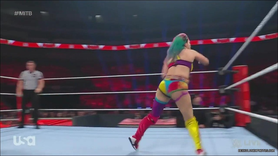 WWE_Monday_Night_Raw_2022_06_20_720p_HDTV_x264-NWCHD_mp4_007181148.jpg