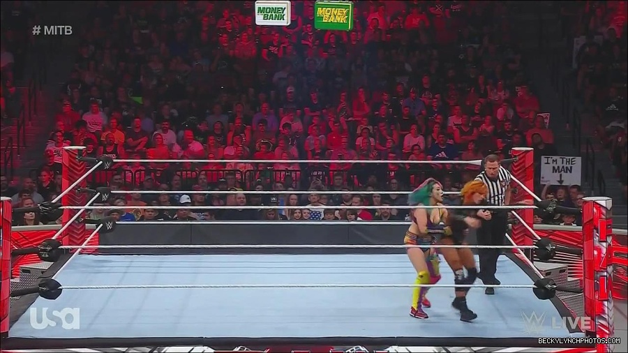 WWE_Monday_Night_Raw_2022_06_20_720p_HDTV_x264-NWCHD_mp4_007194361.jpg