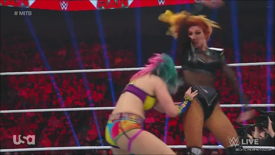WWE_Monday_Night_Raw_2022_06_20_720p_HDTV_x264-NWCHD_mp4_007196363.jpg