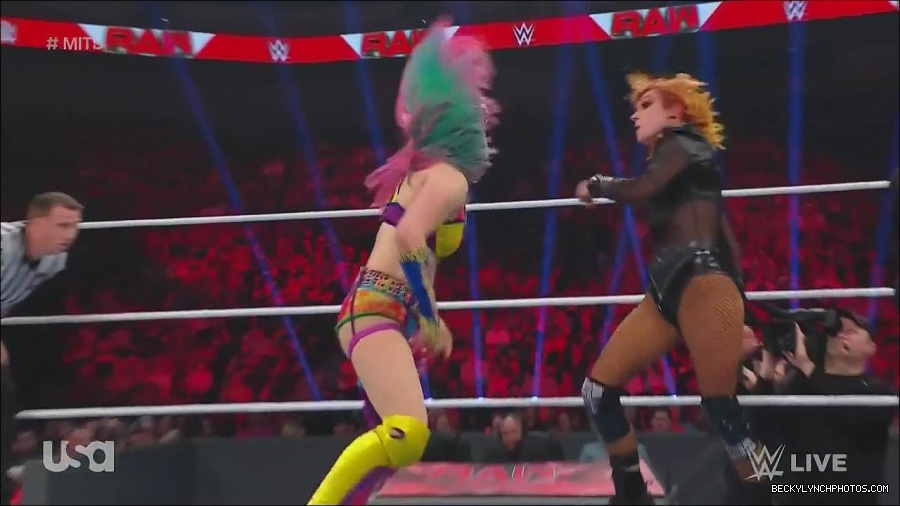 WWE_Monday_Night_Raw_2022_06_20_720p_HDTV_x264-NWCHD_mp4_007196763.jpg