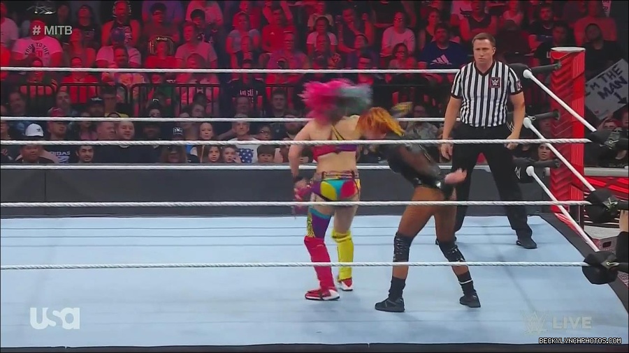 WWE_Monday_Night_Raw_2022_06_20_720p_HDTV_x264-NWCHD_mp4_007198365.jpg