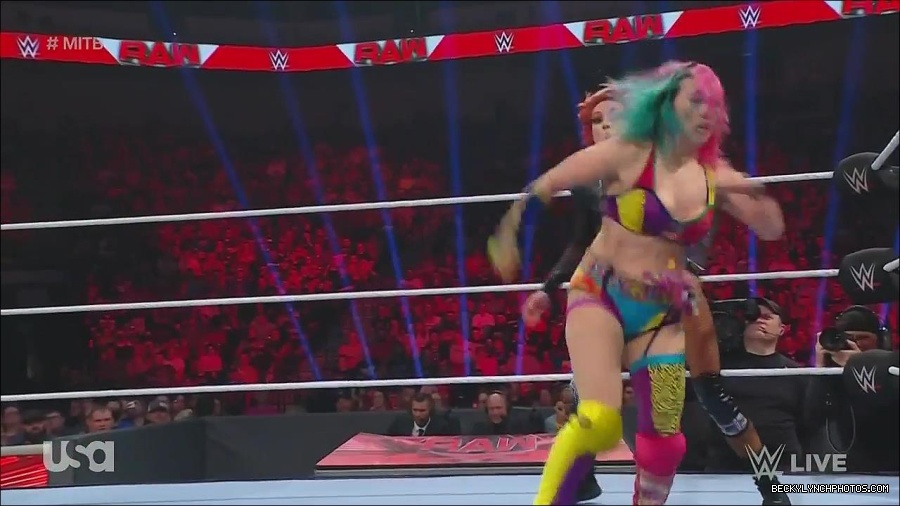 WWE_Monday_Night_Raw_2022_06_20_720p_HDTV_x264-NWCHD_mp4_007202369.jpg
