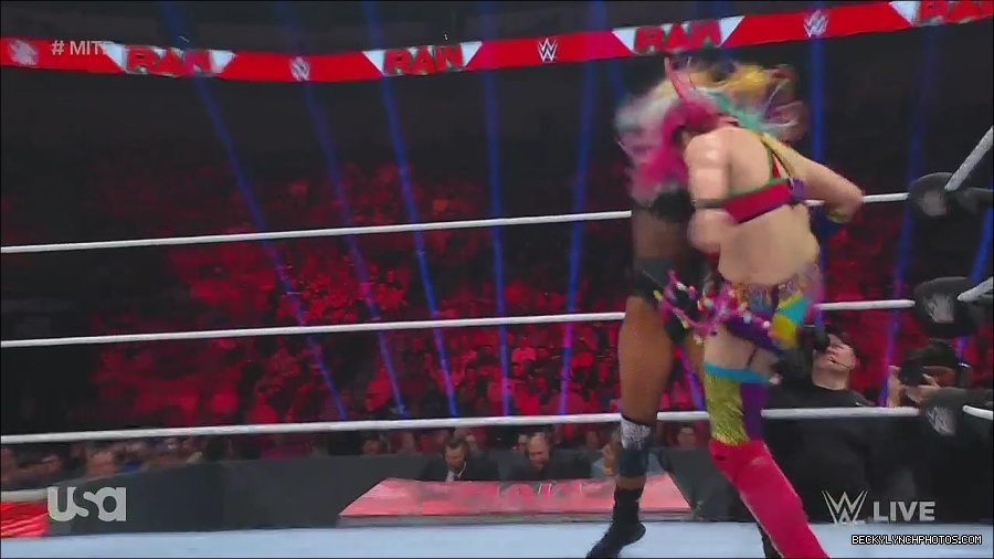 WWE_Monday_Night_Raw_2022_06_20_720p_HDTV_x264-NWCHD_mp4_007202769.jpg
