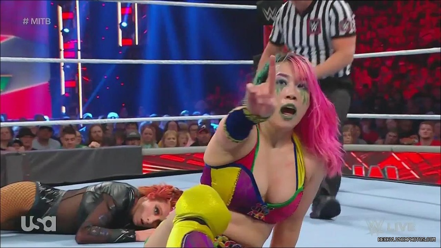 WWE_Monday_Night_Raw_2022_06_20_720p_HDTV_x264-NWCHD_mp4_007209176.jpg