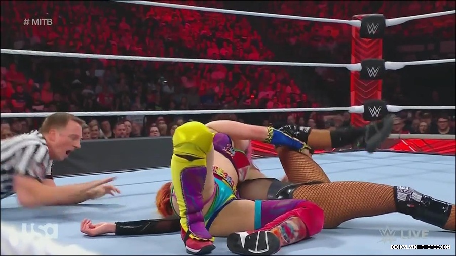 WWE_Monday_Night_Raw_2022_06_20_720p_HDTV_x264-NWCHD_mp4_007219186.jpg