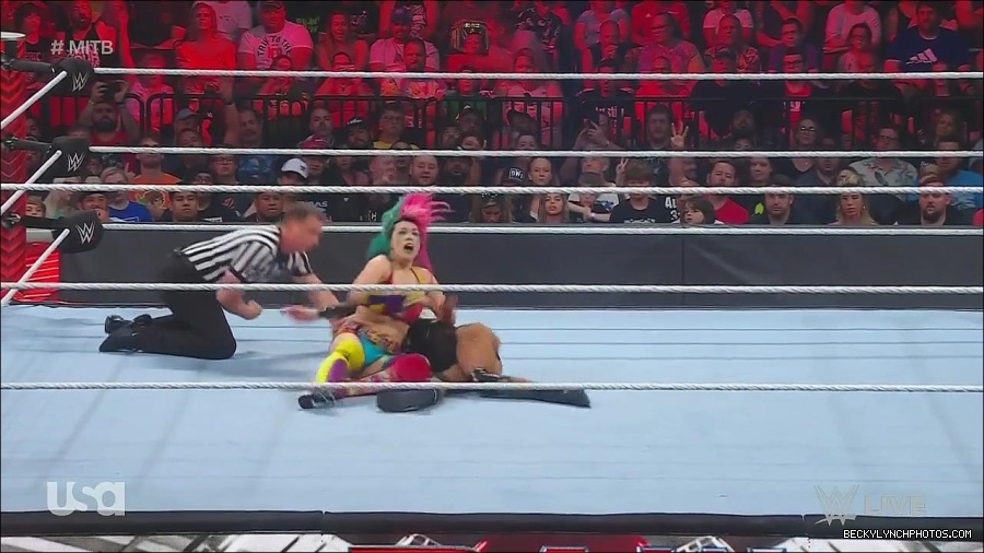 WWE_Monday_Night_Raw_2022_06_20_720p_HDTV_x264-NWCHD_mp4_007221188.jpg