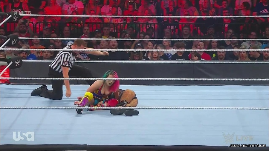 WWE_Monday_Night_Raw_2022_06_20_720p_HDTV_x264-NWCHD_mp4_007222789.jpg
