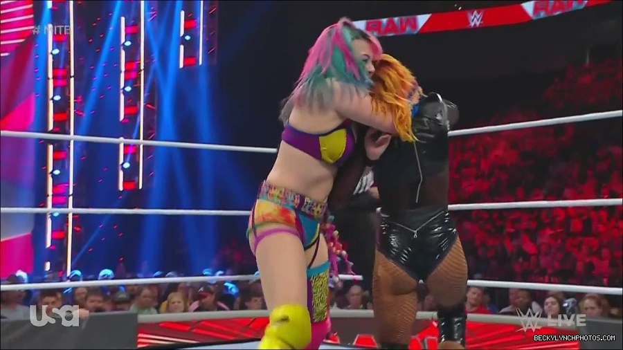 WWE_Monday_Night_Raw_2022_06_20_720p_HDTV_x264-NWCHD_mp4_007240407.jpg