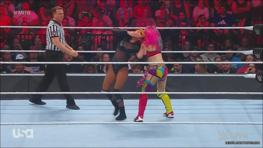 WWE_Monday_Night_Raw_2022_06_20_720p_HDTV_x264-NWCHD_mp4_007241608.jpg