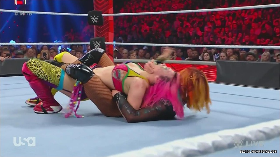 WWE_Monday_Night_Raw_2022_06_20_720p_HDTV_x264-NWCHD_mp4_007248415.jpg