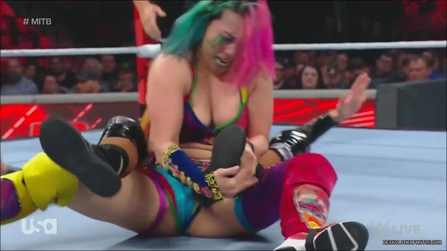 WWE_Monday_Night_Raw_2022_06_20_720p_HDTV_x264-NWCHD_mp4_007252419.jpg