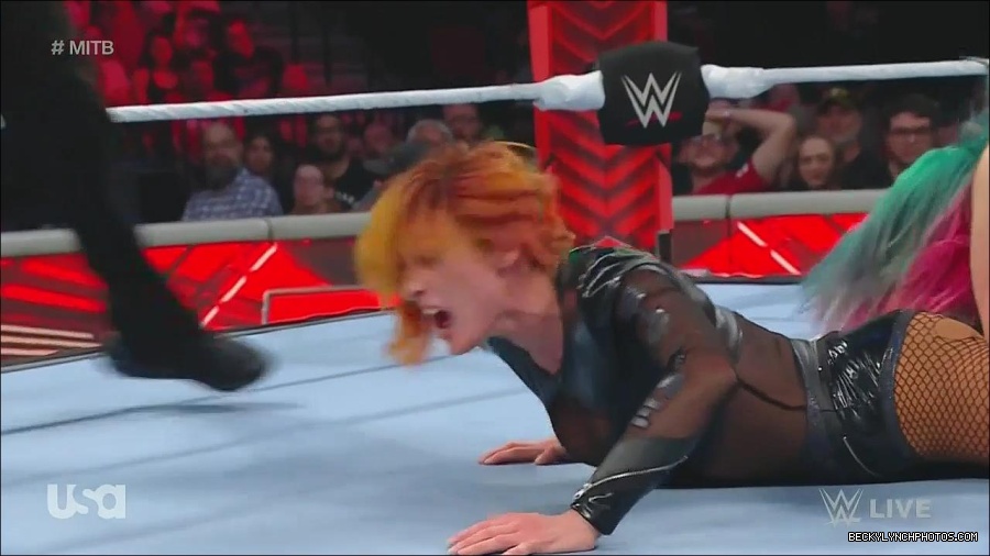 WWE_Monday_Night_Raw_2022_06_20_720p_HDTV_x264-NWCHD_mp4_007257224.jpg