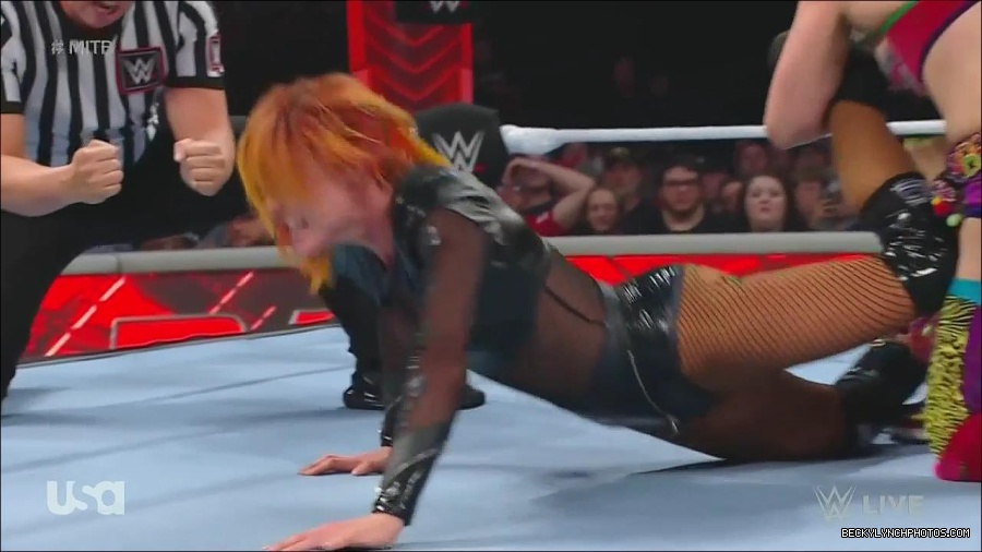 WWE_Monday_Night_Raw_2022_06_20_720p_HDTV_x264-NWCHD_mp4_007258425.jpg