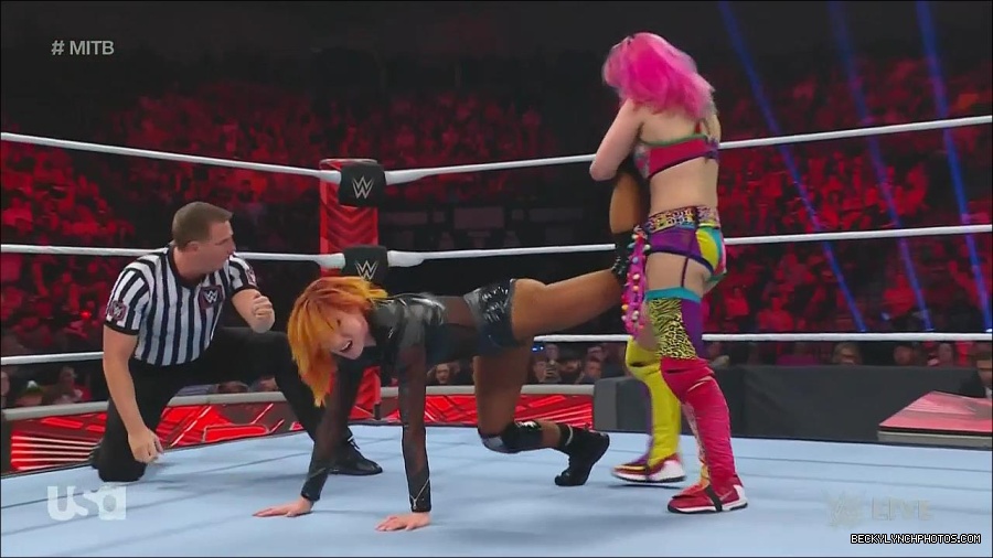 WWE_Monday_Night_Raw_2022_06_20_720p_HDTV_x264-NWCHD_mp4_007260427.jpg