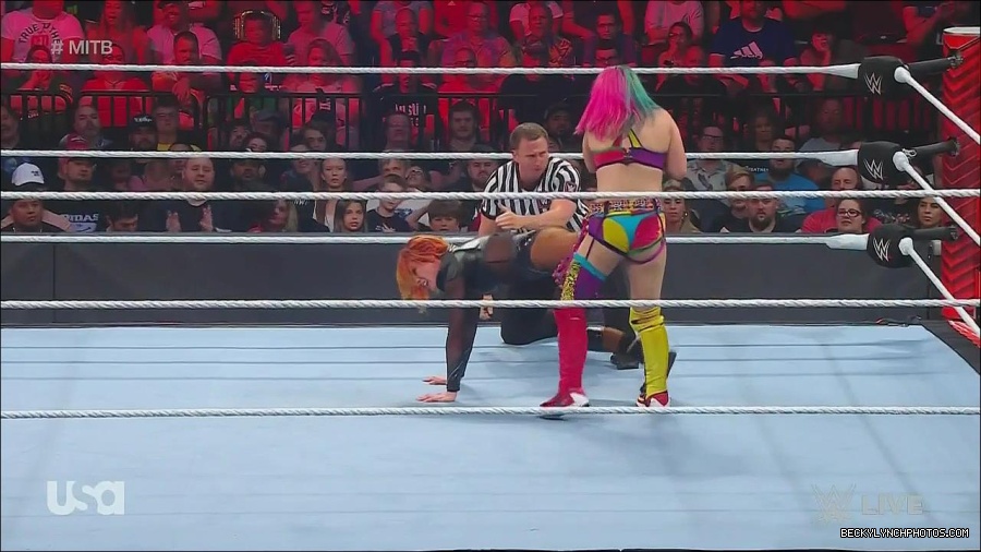 WWE_Monday_Night_Raw_2022_06_20_720p_HDTV_x264-NWCHD_mp4_007260827.jpg
