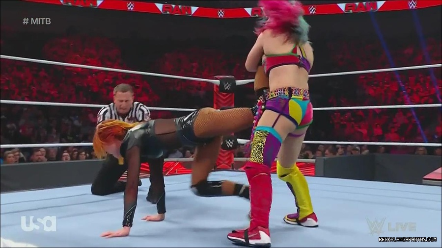 WWE_Monday_Night_Raw_2022_06_20_720p_HDTV_x264-NWCHD_mp4_007265632.jpg