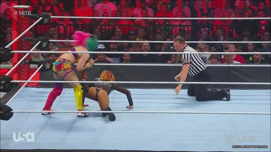 WWE_Monday_Night_Raw_2022_06_20_720p_HDTV_x264-NWCHD_mp4_007268034.jpg